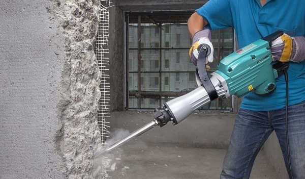 Cố định chắc chắn máy đục bê tông