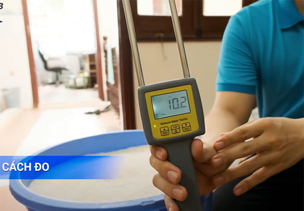 Máy đo độ ẩm nông sản TK25G cho kết quả ra nhanh, chính xác 
