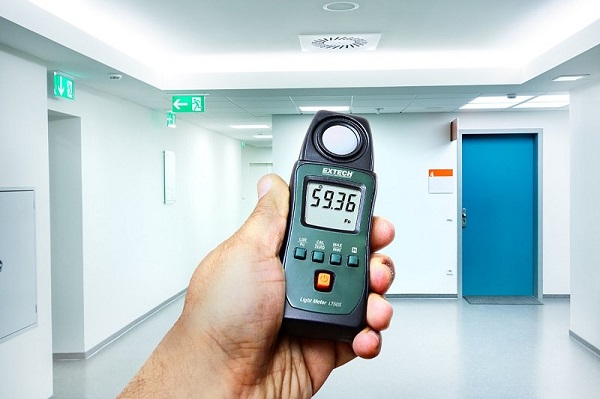 Máy đo độ sáng lux Extech LT505