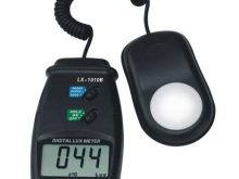 máy đo cường độ ánh sáng lx-1010b