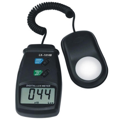 máy đo cường độ ánh sáng lx-1010b