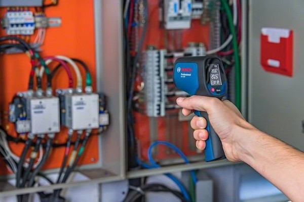 Máy có độ chính xác cao