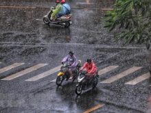 Trời mưa độ ẩm cao hay thấp?