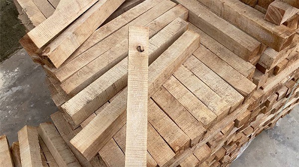 Gỗ cao su xẻ sấy là gì?
