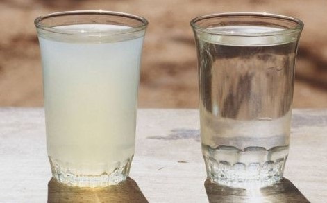 Nước máy bị đục trắng