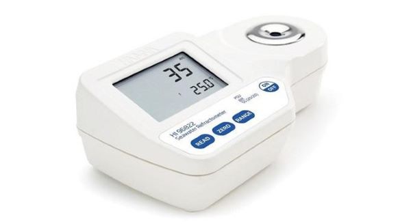 Hình ảnh khúc xạ kế phân tích nước biển Hanna HI96822