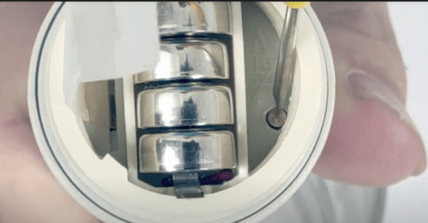 Quan sát chỉ số trên màn hình