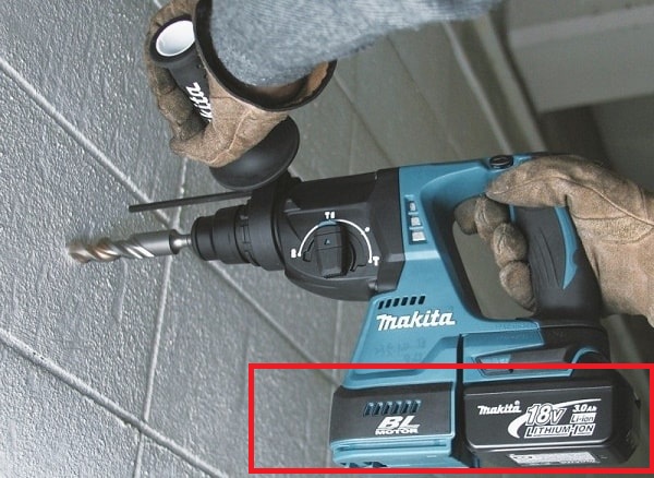 Ký hiệu trên máy khoan pin Makita như động cơ không than BL