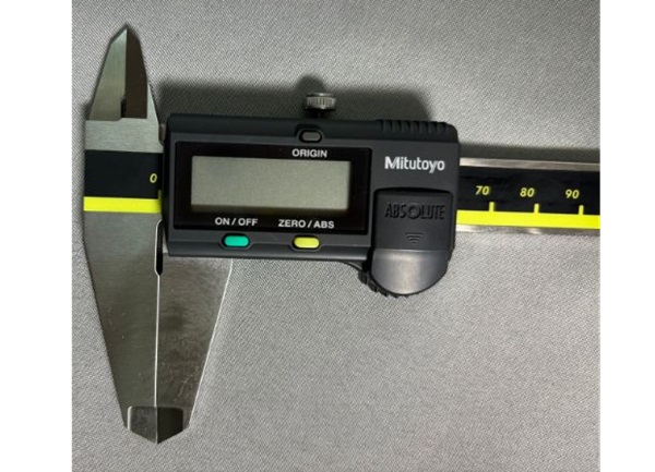 Thước kẹp Mitutoyo 500-182-30 không có chức năng đổi đơn vị đo m/inch