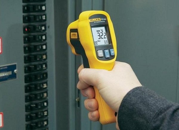 Súng bắn nhiệt độ Fluke đo nhanh, chính xác