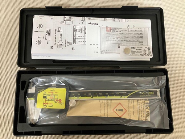 Bộ sản phẩm thước kẹp điện tử Mitutoyo 500-153-30 chính hãng