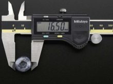 So sánh thước kẹp Mitutoyo 500-197-30 và Mitutoyo 500-182-30