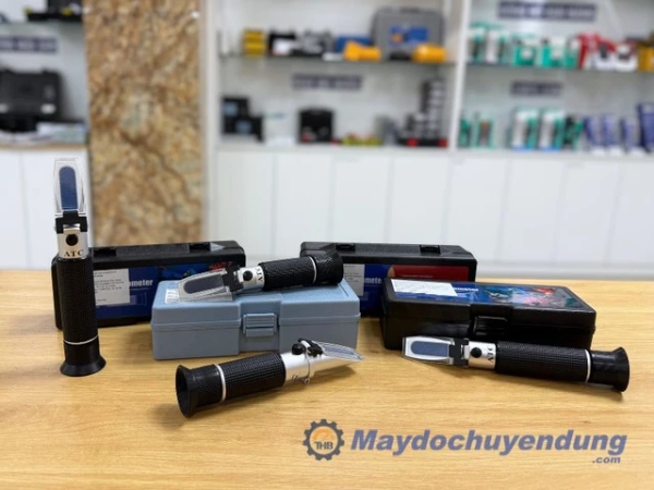Khúc xạ kế đo độ mặn tại Maydochuyendung.com