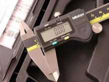 Top 5 thước cặp điện tử Mitutoyo 200mm giá tốt nhất