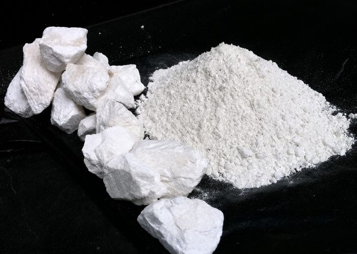 Cắt tảo xanh bằng vôi hiệu quả.